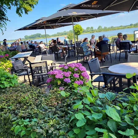 De Gouden Molen Hotel 2*